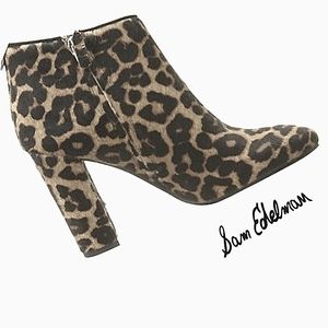 SAM EDELMAN CAMBELL HEELS IN ANIMAL PRINT